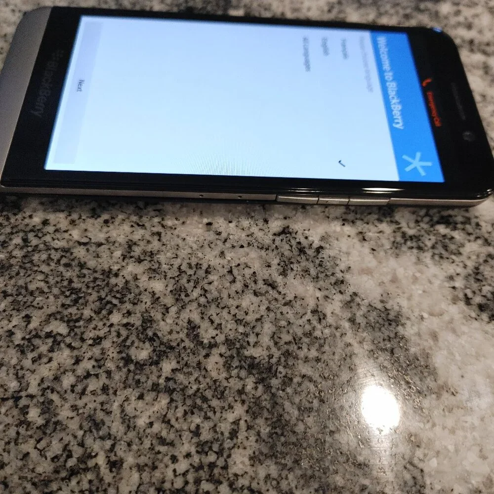 Blackberry Z30 Smartphone